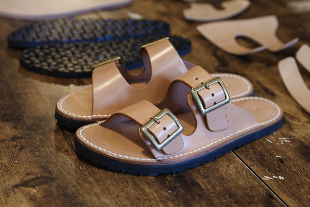 Leather sandal shoes