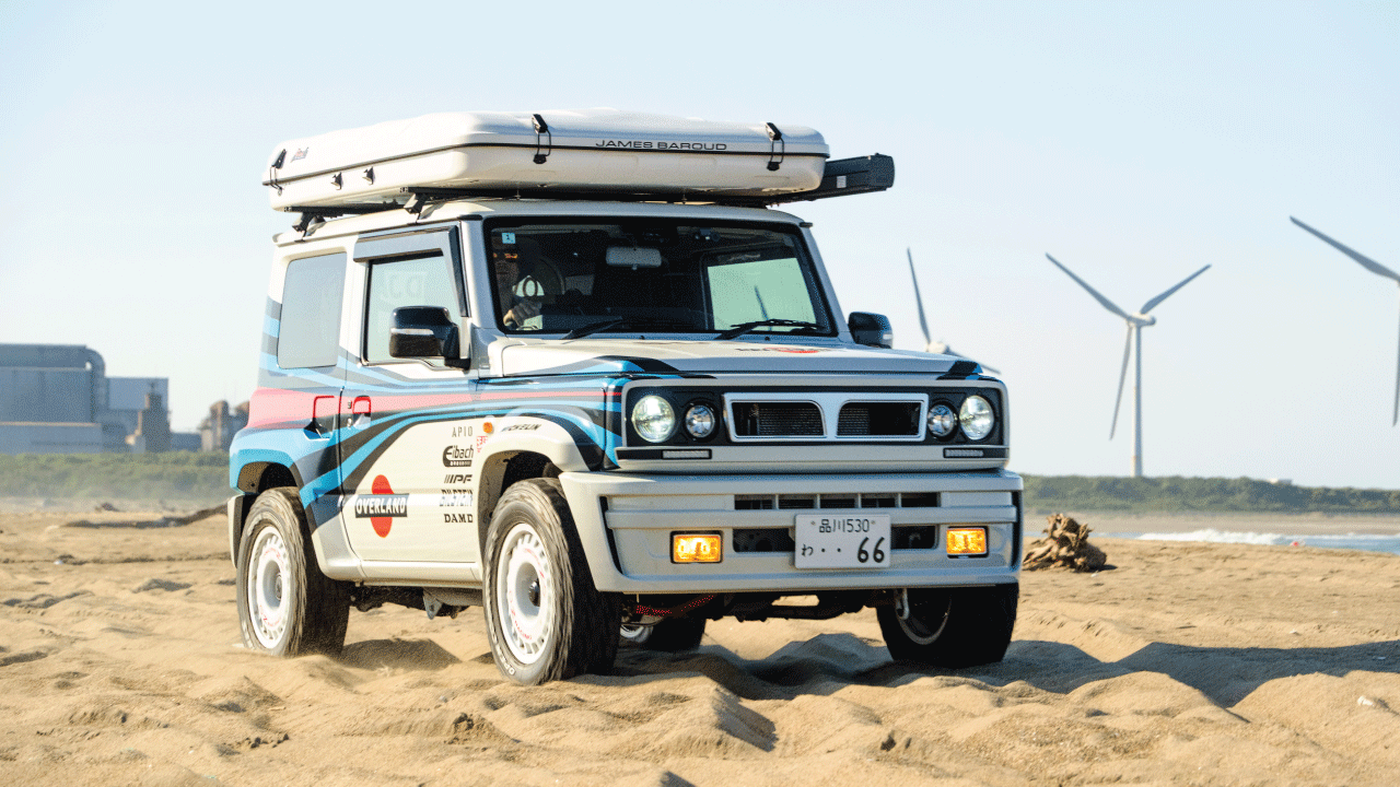 Watch the Jimny Sierra Martini demo video
