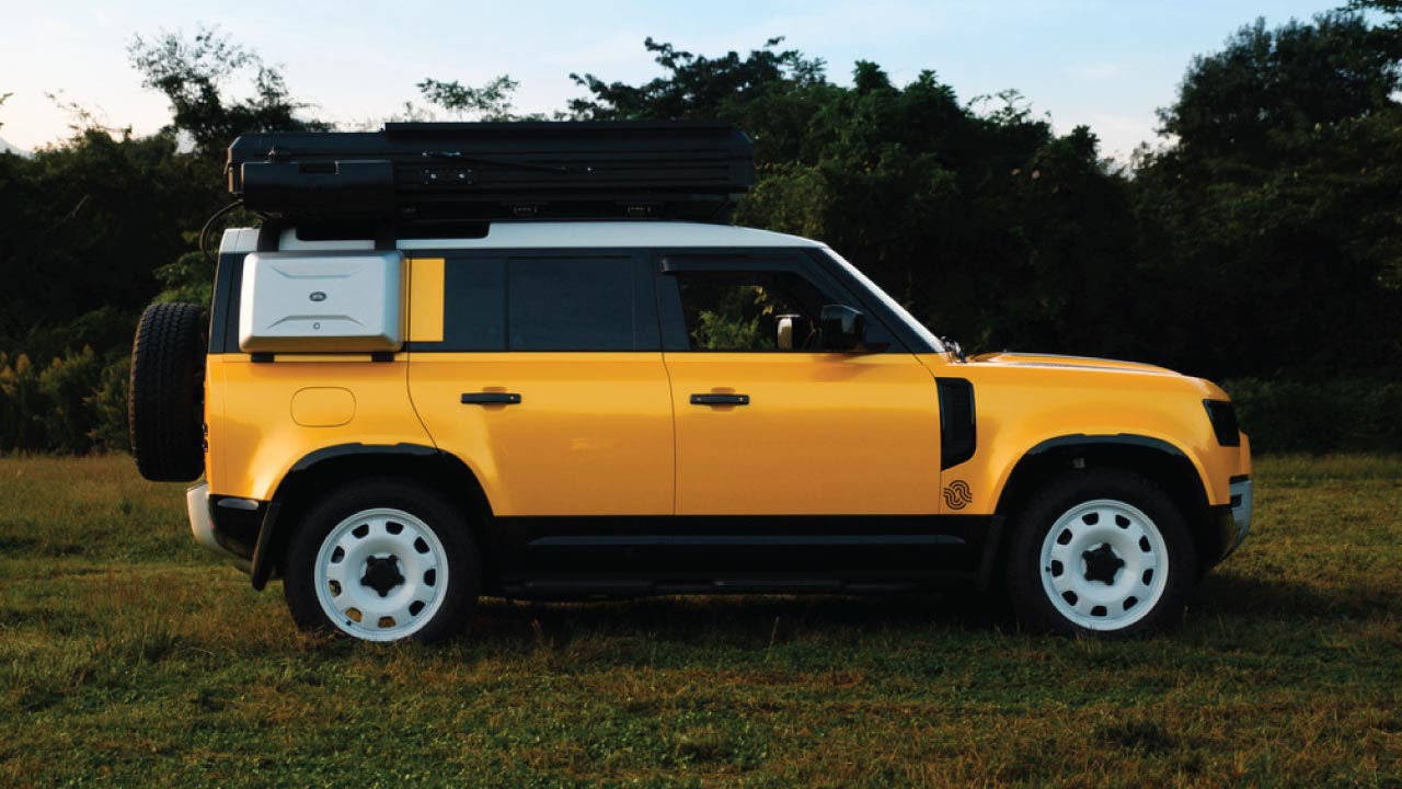 Watch the Land Rover Defender County demo video